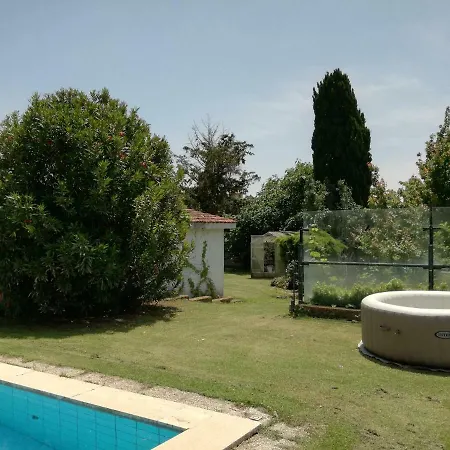 Poderi Di شقة Tragliatella